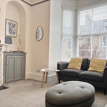 Spacious Home Near Seafront & Train Station 5 Bed Sleeps 10- Central Penzance Exteriér fotografie