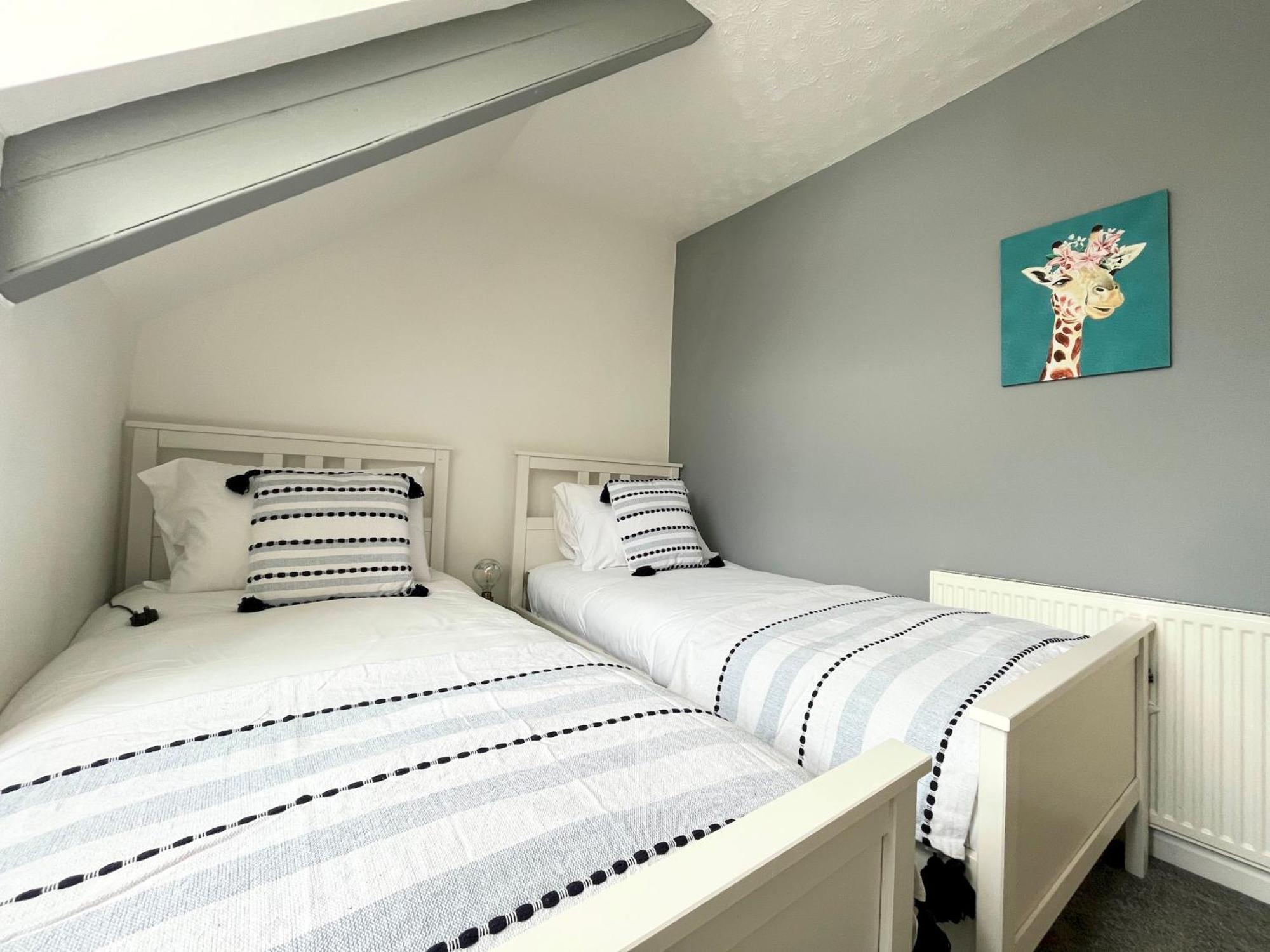 Spacious Home Near Seafront & Train Station 5 Bed Sleeps 10- Central Penzance Exteriér fotografie