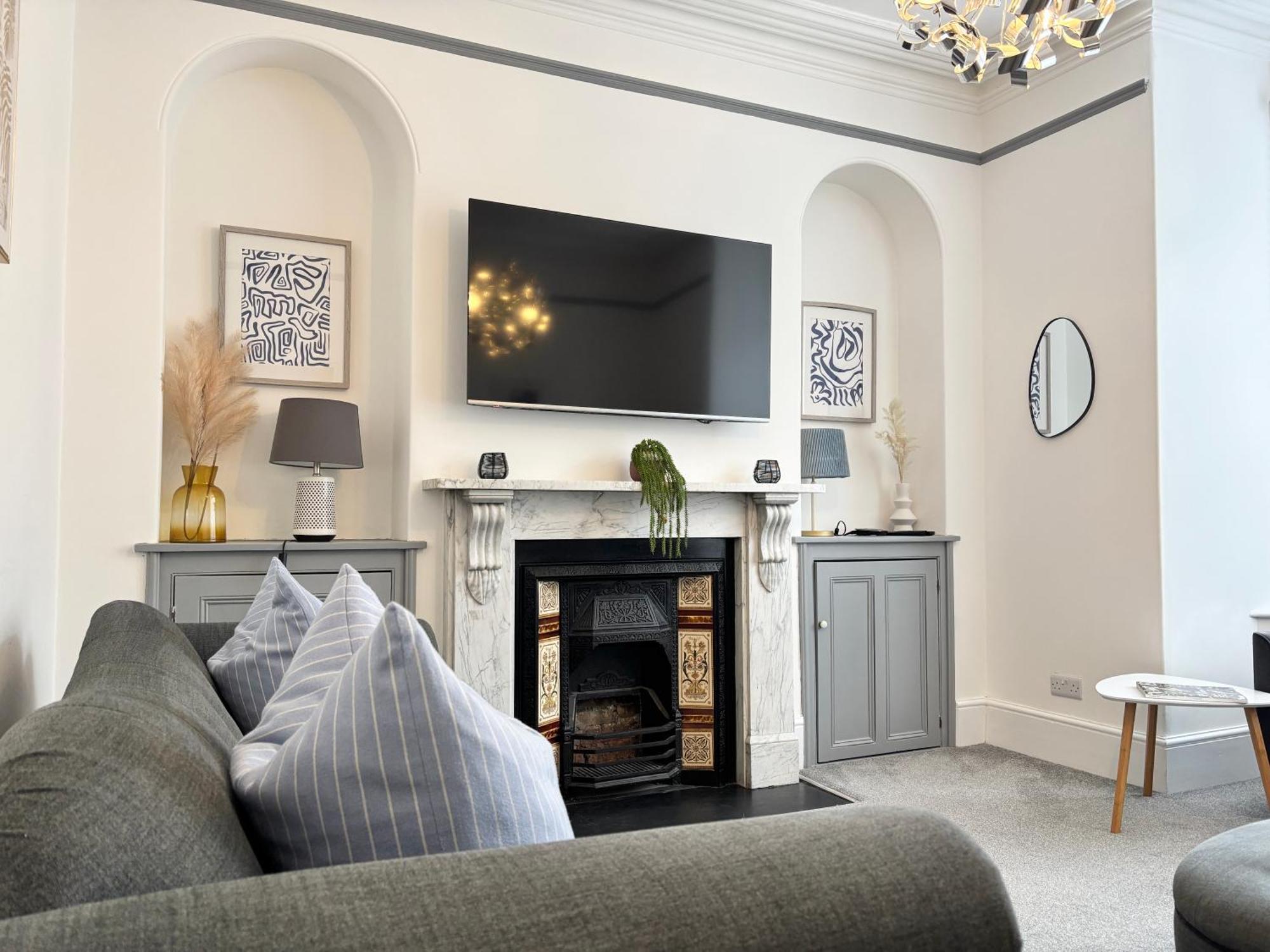 Spacious Home Near Seafront & Train Station 5 Bed Sleeps 10- Central Penzance Exteriér fotografie